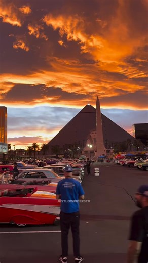A nice Vegas evening during the Las Vegas 2026 Super Show | California Lowrider