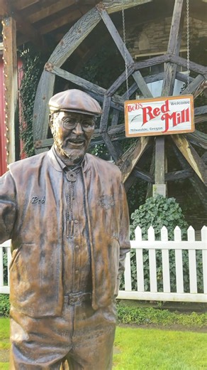 5.2K views · 112 reactions | 丹 Take a little trip with us to our Whole Grain Store in Milwaukie, Oregon to grab all the essentials for a delicious Buttermilk Pancake breakfast! Find a store near you: https://bit.ly/45HD66R #pancakes #bobsredmill #breakfast #itstartswithgoodingredients | Bob's Red Mill Natural Foods | Facebook