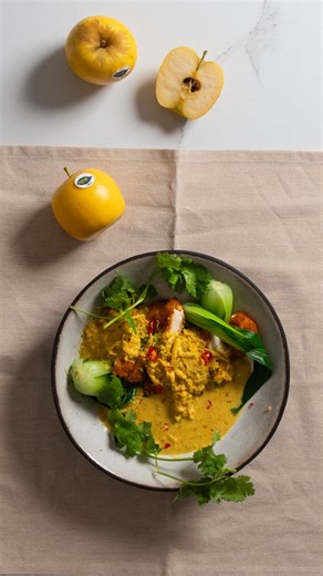 This apple-coconut curry sauce is ready in just 20 minutes and needs just 4 ingredients. The secret is using Opal® apples to make and aromatic, fragrant curry sauce that’s spicy, creamy and has a hint of sweetness. Serve it over chicken schnitzel for an easy katsu curry. Find the recipe here: https://brnw.ch/21wKxxF | Woolworths TASTE Magazine