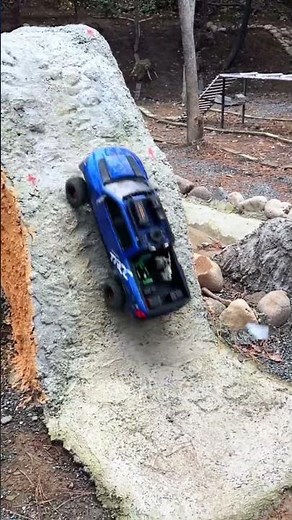 Can This RC Crawler Climb This Wall #RCCrawler #RockCrawler #RCTruck #RCOffRoad
