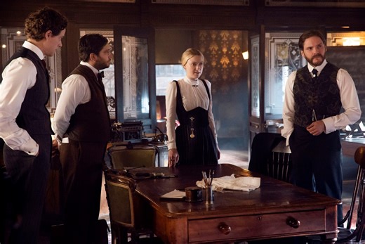 The Alienist's Douglas Smith Talks About His Character, His Brother Act, and Life While in Budapest