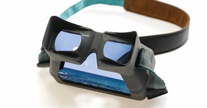 Oko gives smartphone photographers a dual eyepiece