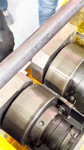 Automatic thread rolling machine #machinery #rollingmachine #tapper #automationtools