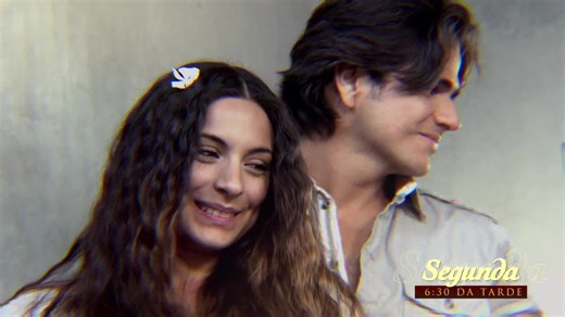 💖 Um dos maiores sucessos da teledramaturgia mexicana está de volta para emocionar você com a história de Maricruz e Otávio. Segunda-feira, 22/09, às 6:30 da tarde, estreia no SBT a novela Coração Indomável. 🌹✨ 📺 Consulte a programação local e não perca esse grande retorno! | SBT