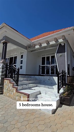 5 Bedrooms Luxury House for Sale in Kampala