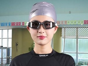 好家伙！睫毛都能看清，你的泳镜有这么清晰吗？#玩水就穿Speedo #游泳 #泳镜 #世界杯