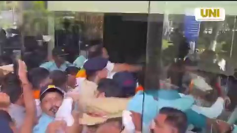 Nashik IT Jihad: The MNC where the entire conversion gang was active is TCS. The accused in the case are Asif Ansari, Shafi Sheikh, Shah Rukh Qureshi, Raza Memon, and Tausif Attar. All nine victims are Hindus. Here's what they told the police:1. Danish Shaikh grabbed this woman in the office lobby, embarrassing her in front of everyone. Later, he lured her into a physical relationship and pressured her to convert for nikah. Supporting him in this trap was Nida Khan.2. Raza and Shahrukh abused th