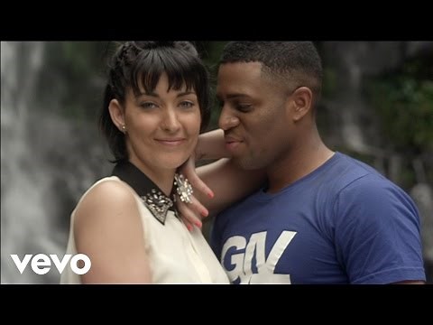 Axel Tony, Sheryfa Luna - Sensualité