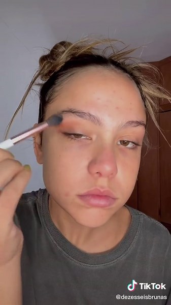 Stranger Things Inspired Colorful Makeup Tutorial by MAC Cosmetics