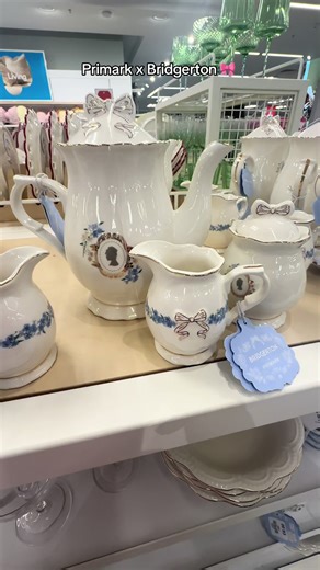 Primark x Bridgerton 🫖 How cute is this tea pot set! I’m obsessed 🤩 #bridgerton #primark #teaset #shoppinghaul #fyp