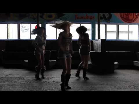 The Official "Stomp" instructional line dance video!