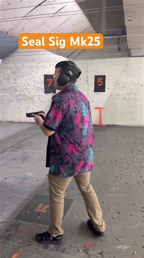 Infamous Navy Seal Pistol. Sig Sauer MK25⚓️