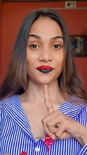 OMG 🤯😱Red lipstick💄+ kajal mixing hack #lipstick #hack #shorts #ytshorts