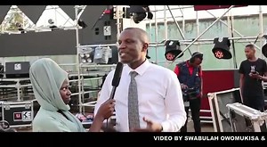 7.8K views · 1.6K reactions | Kaye Wisdom Sings A BIRTHDAY SONG TO H.E Bobi Wine Soka Owulire Egonooo, Kale Essi Esubizze Egenda kutunyumira #Ebenezer | kaye wisdom | Facebook