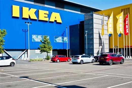 Costco Shoppers Say This Sleeper Sofa Works like Magic: “Truly One Step”