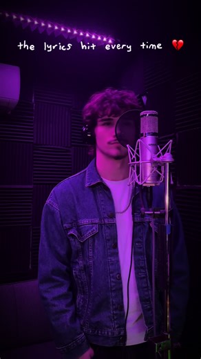 Captivating Music by Johan Wik: A Singer-Songwriter's Journey