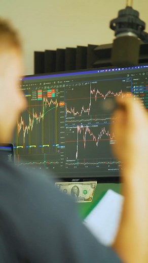 Craig Percoco on Instagram: "Do what you want… About 6 years ago I decided to do what I wanted and pursue my day trading career instead of doing what people around me who weren’t happy old me I should do. Let your imagination run wild, let your heart be your guide, because when you’re 80 years old sitting at your breakfast table you don’t want to be saying “what if” you want to be saying “I did”. There is no rule book to life whether it feels like it or not. Surround yourself with great people a