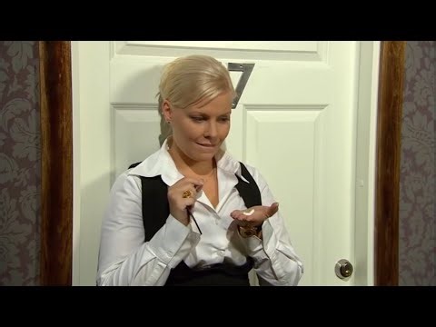 Salkkarit - Isabella suolaa & huumaa dementikko-Helenaa (2010) (Isabella Holm, 183)