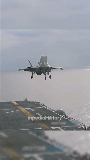 F-35 STOVL LANDING IN USS AMERICA