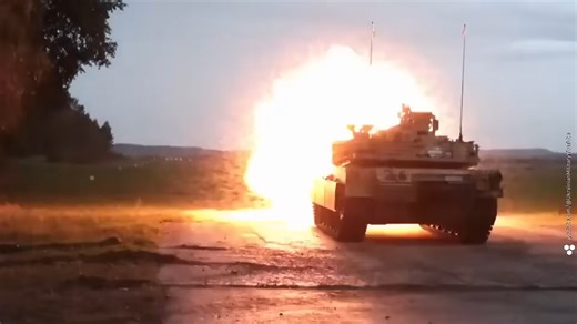 Watch Bradley IFV storm village and destroy Russian positions under fire