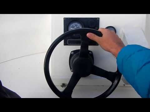 ¿Cómo se utiliza el timón de un barco fluvial? | Danfluvial