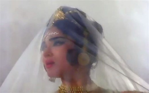 天女弥那迦与众友仙人（Vyjayanthimala版）