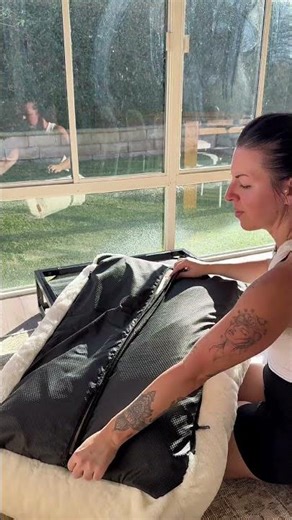 The FÜZI Elevated Dog Bed Review by Katie