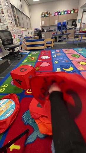 Check out Everything Blocks in action in our classroom! These lightweight, foldable blocks are a huge hit. My students are busy building forts, creating mazes, and so much more. Their enthusiasm has us using timers for fair turns! It's amazing to see their collaborative efforts and creative constructions. Want to bring this excitement to your space? Get 20% off with code Jess20 at [Everything Blocks](https://www.everythingblocks.com/). The possibilities are endless! | Preschool Vibes