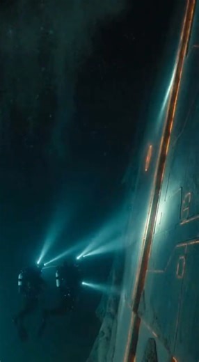 UNVEILING A MYSTERIOUS CHAMBER! 🌌🚢 Discover the Hidden Ship Below!