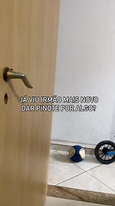 Um pé faltando o chinelo, é o chame! | Camila Cruz