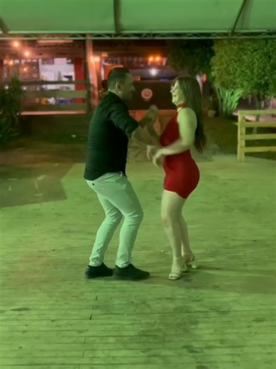 Maxixe: A Dance to Explore