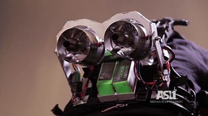 誰でも背中にジェットパックを付けるだけですごい加速と速度で走れるようにするプロジェクト「4 Minute Mile」