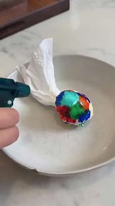 A Better Way to Color Artsy Eggs With Kids