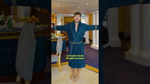 Overnight in Dubai's Most Expensive Hotel (7 Stars)