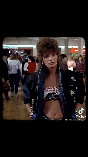 Kelly LeBrock in the 1985 movie ‘Weird Science’. ❤️🎬 #kellylebrock #weirdscience | Matthew Knobloch