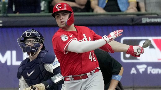 Reds end series losing streak vs. Brewers, MLB playoffs just 1 win away