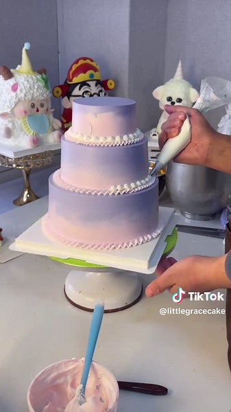 Stunning Purple Pink Ombre Cake Decorating Guide