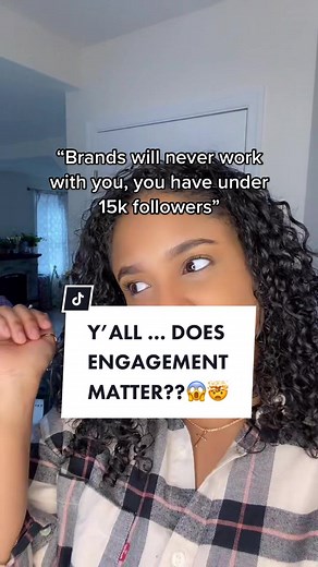 Engagement matters everyone🚨 focus on building your community ✨ I will post a video on how you can do this! We all want to grow here so let’s all encourage eachother with positive comments 🤩 #socialmediamanager #contentcreator #contentwithvalue #socialmediadirector #socialmediamanagertips #buildyourcommunity #socialmediaforbusiness #brandmarketing #contentcreatorgrowth #monetizeyourcontent #socialmediadelsa #contentproduction