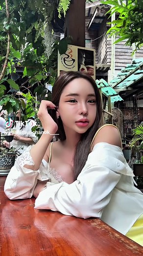 วันว่างๆของคนโสด: ชีวิตสนุกของโยชิ ธันชนก