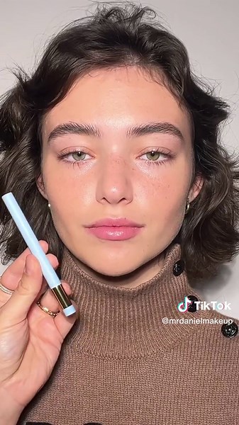 Icy Blu Glam Makeup Tutorial with Gioscottii ft. Nabla Cosmetics