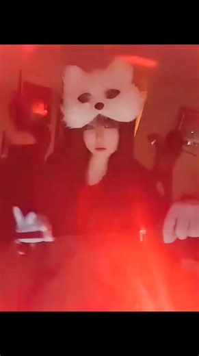 sword time 🤪😁 #sword #swordtiktok #swordspin #swords #swordsplays #hatersbackoff #havingfun #asiangirl #asian #creepy #blackmarket #asiantiktok