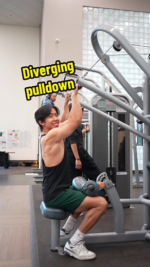 Optimizing Your Grip for the Diverging Pulldown Exercise