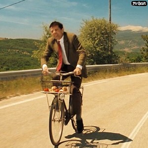 Racing my way to Christmas like... 😱😄 | Mr Bean