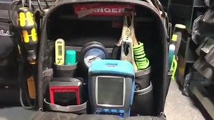 ROTHENBERGER ROSCOPE MINI La soluzione ideale per avere una camera endoscopica sempre a portata di mano. Le piccole dimensioni e la forma ergonomica consentono di averla sempre nella borsa o cassetta degli attrezzi pronta all'uso; Grazie al cavo di 1,2 m /8,5 mm è possibile verificare immediatamente la problematica anche grazie al magnete e allo specchio a 90 gradi già incluso nella confezione. Puoi salvare 30 immagini ed è Impermeabile fino a 1 m di profondità. Scoprila dal tuo rivenditore di f