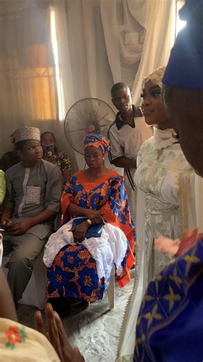 When your babe cannot dance to save a life 😂 😂