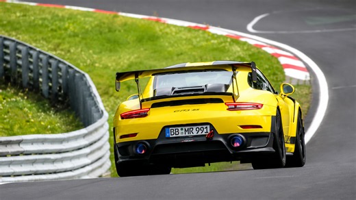 Red-hot exhaust shows just how hard this Porsche GT2 RS is pushing