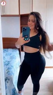 Claudia Trindade Biography | Brazilian Instagram Model | Lifestyle & Fashion Star