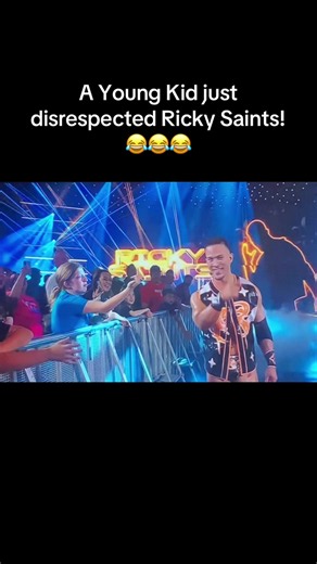 #RickySaints was disrespectful by the Young Fan giving him the Finger! 😂😂😂