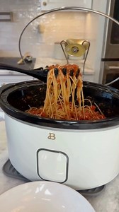 Say RECIPE and I’ll send it over! This slow cooker spaghetti sauce simmers all day and makes dinner feel easy and homemade without much effort. https://www.thediaryofarealhousewife.com/slow-cooker-spaghetti-sauce/ | The Diary of a Real Housewife - Jennie Duncan