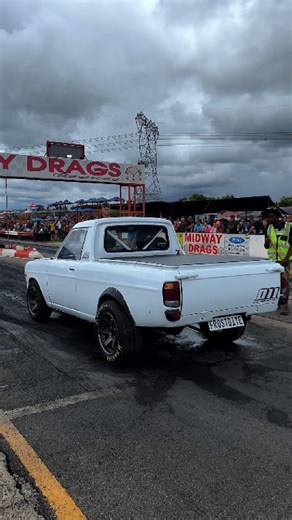 DS Tfilms on Instagram: "It’s just a Nissan A series that just happens to need a asthma pump “TURBO” 💨🛫 #dstfilms #midwaydragsraceway #nissan #1400 #turbo"